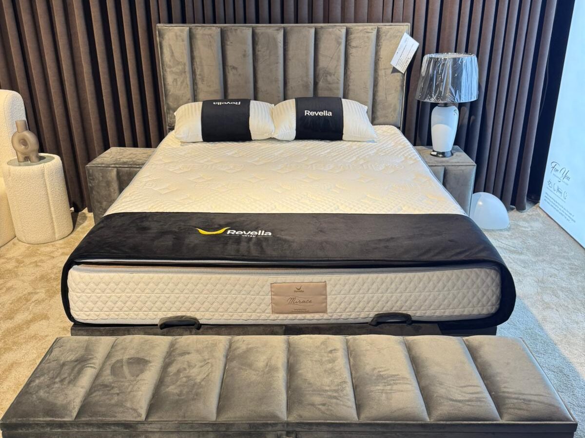 Diamond Boxspringbett Set, 2x Nachtkommode