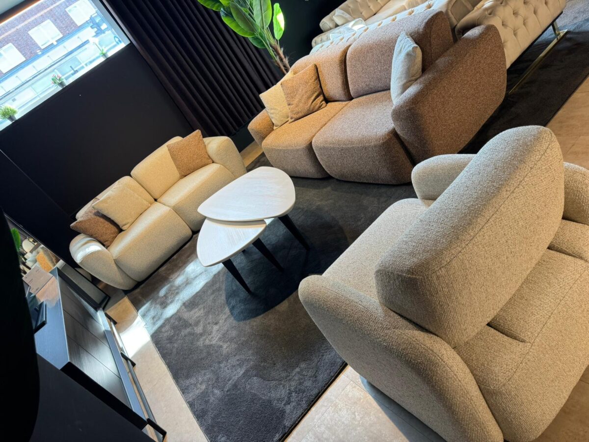 Guci Sofa Set